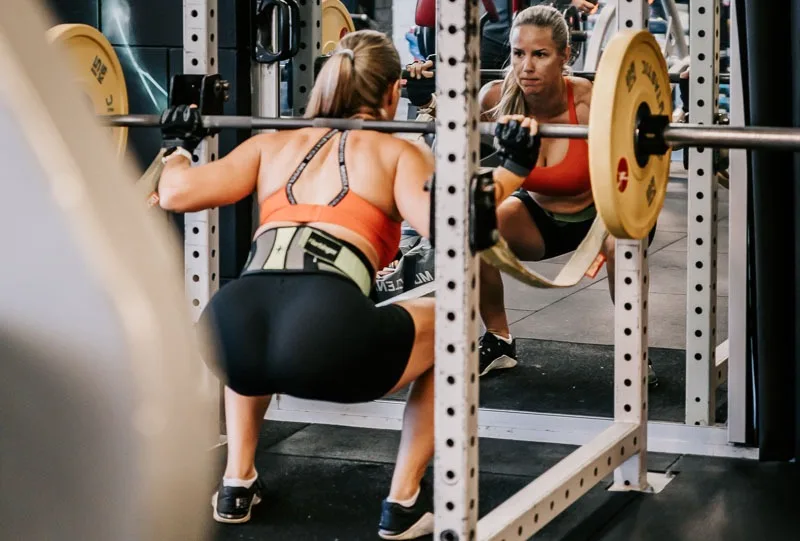 lady doing squats
