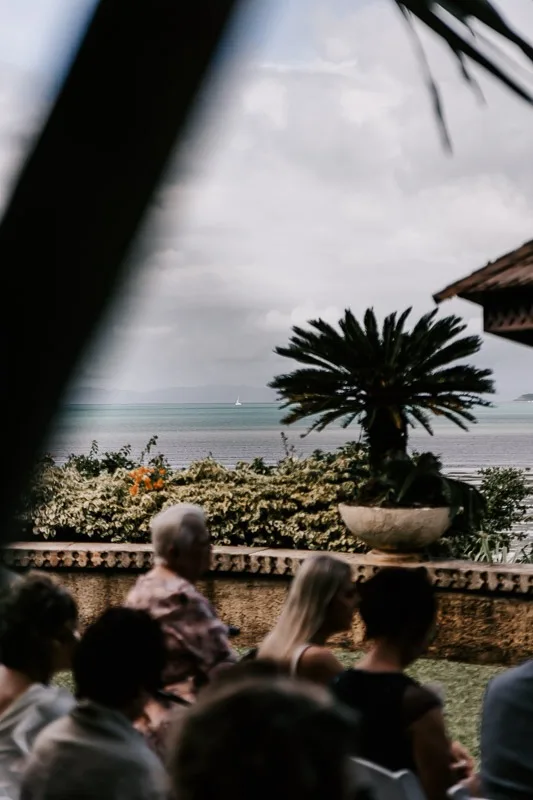 villa botanica moody day