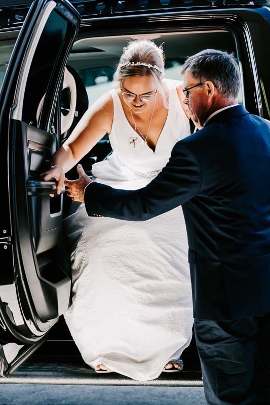 bride arriving in car