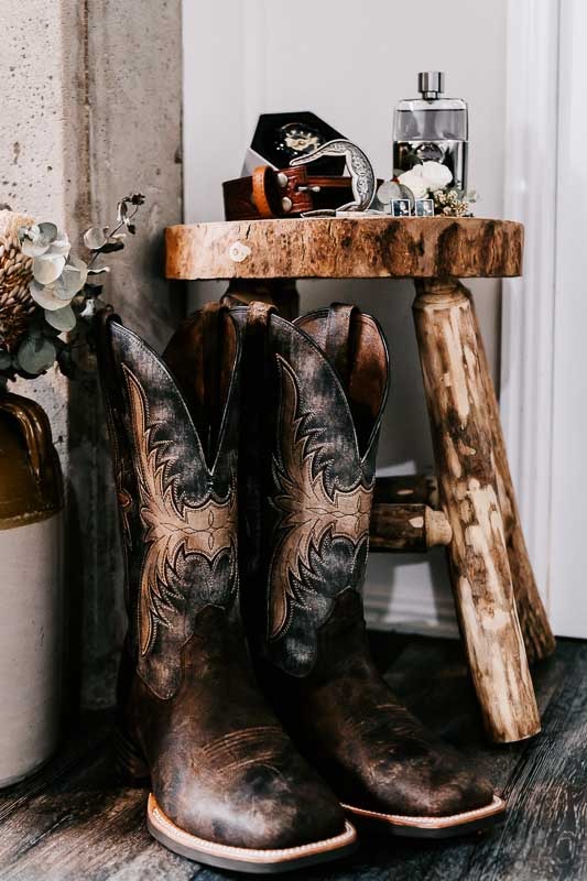 grooms boots
