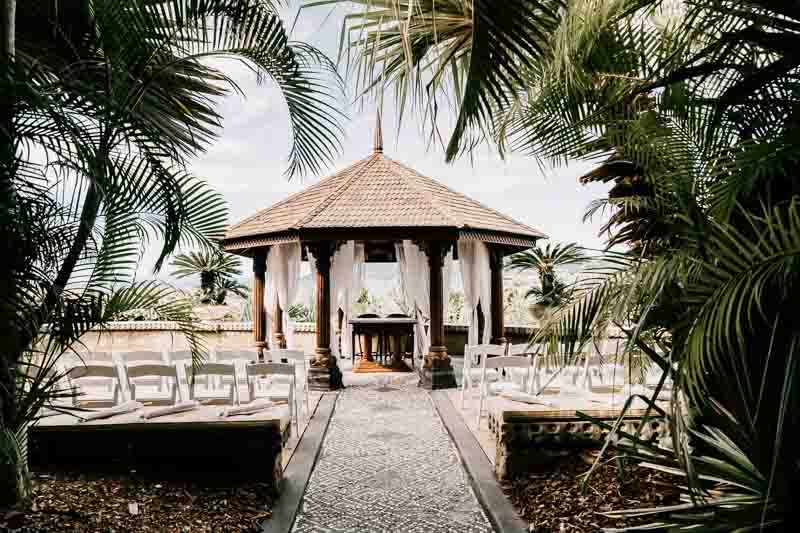 ceremony seating with pavillion
