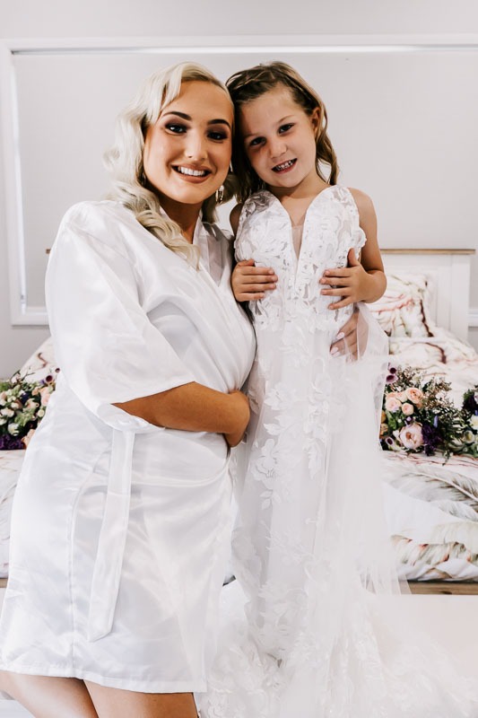 Bride and daughter