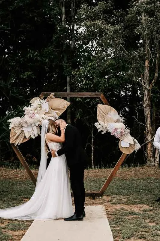 N+H 29-04-23 Th3rd Dimension Media WR-853