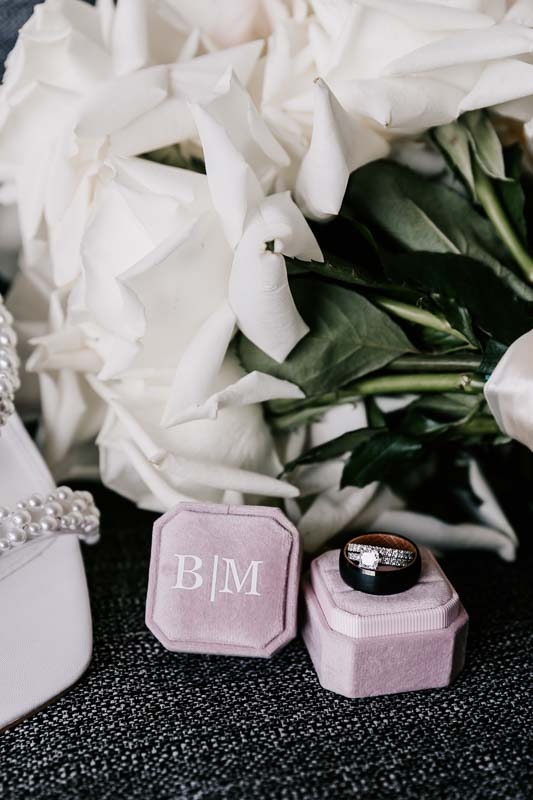 Rings with bouquet and shoes