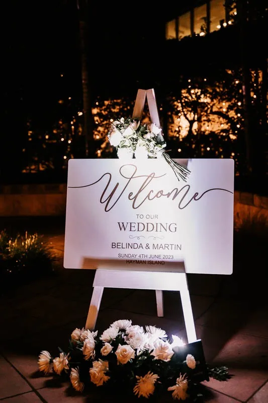 Bride & Groom welcome sign
