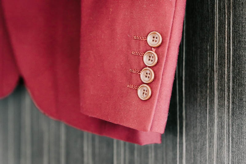 Grooms jacket buttons