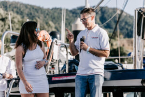 FCTA May22-Th3rd Dimension Media-LR-119 Colleagues enjoying welcome drinks at Flight Centre corporate event in the Whitsundays