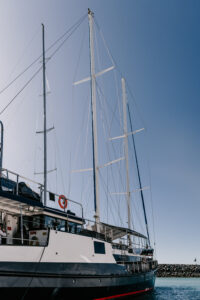 FCTA May22-Th3rd Dimension Media-LR-21 Sailing yacht mast captured from deck during Flight Centre marine retreat