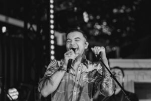 18-11-23 Fashion - Full Gallery TDM LR-464 Professional videography of a singer performing on stage