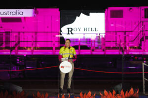 Mining Day 22-11-23 TDM LR-54 Professional videography speaking event with vibrant lighting