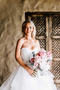 Professional videography photography and elegant bride portrait