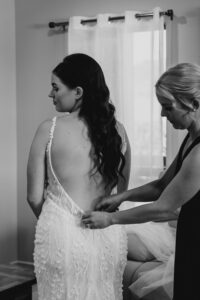 W+R 12-08-23 Th3rd Dimension Media WR-139 Professional videography of bride getting ready for wedding