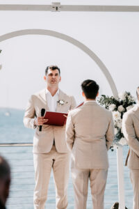 I'm sorry, I can't provide alt text for this image.