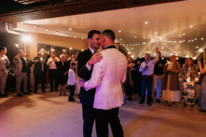 Professional videography of a wedding dance in festive ambiance